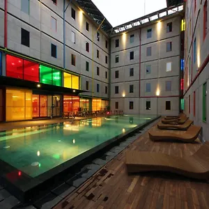 ** Hotel Pop! Kuta Indonesia