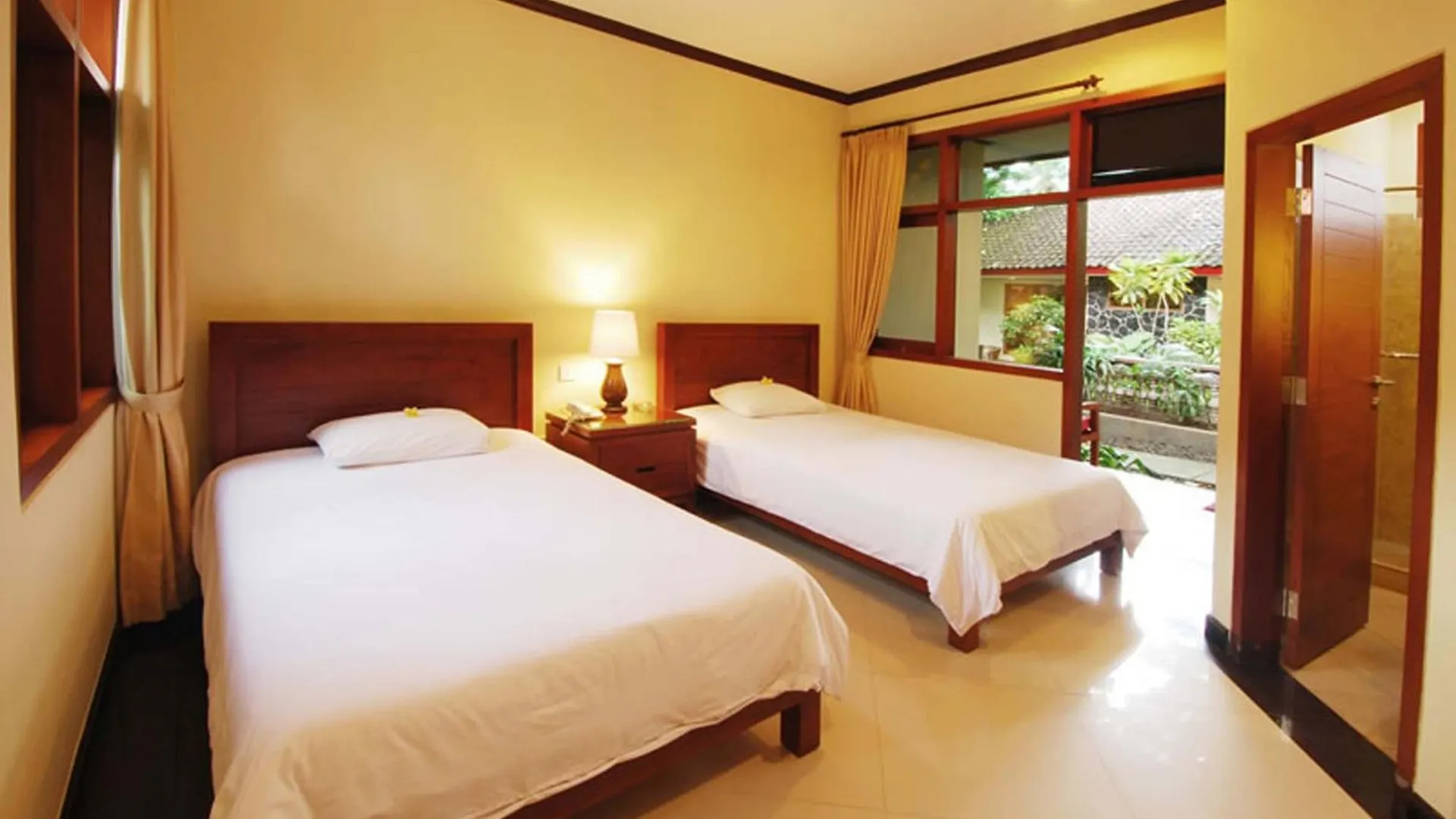 Yulia Beach Inn Kuta Kuta  Hotel Kuta (Bali)