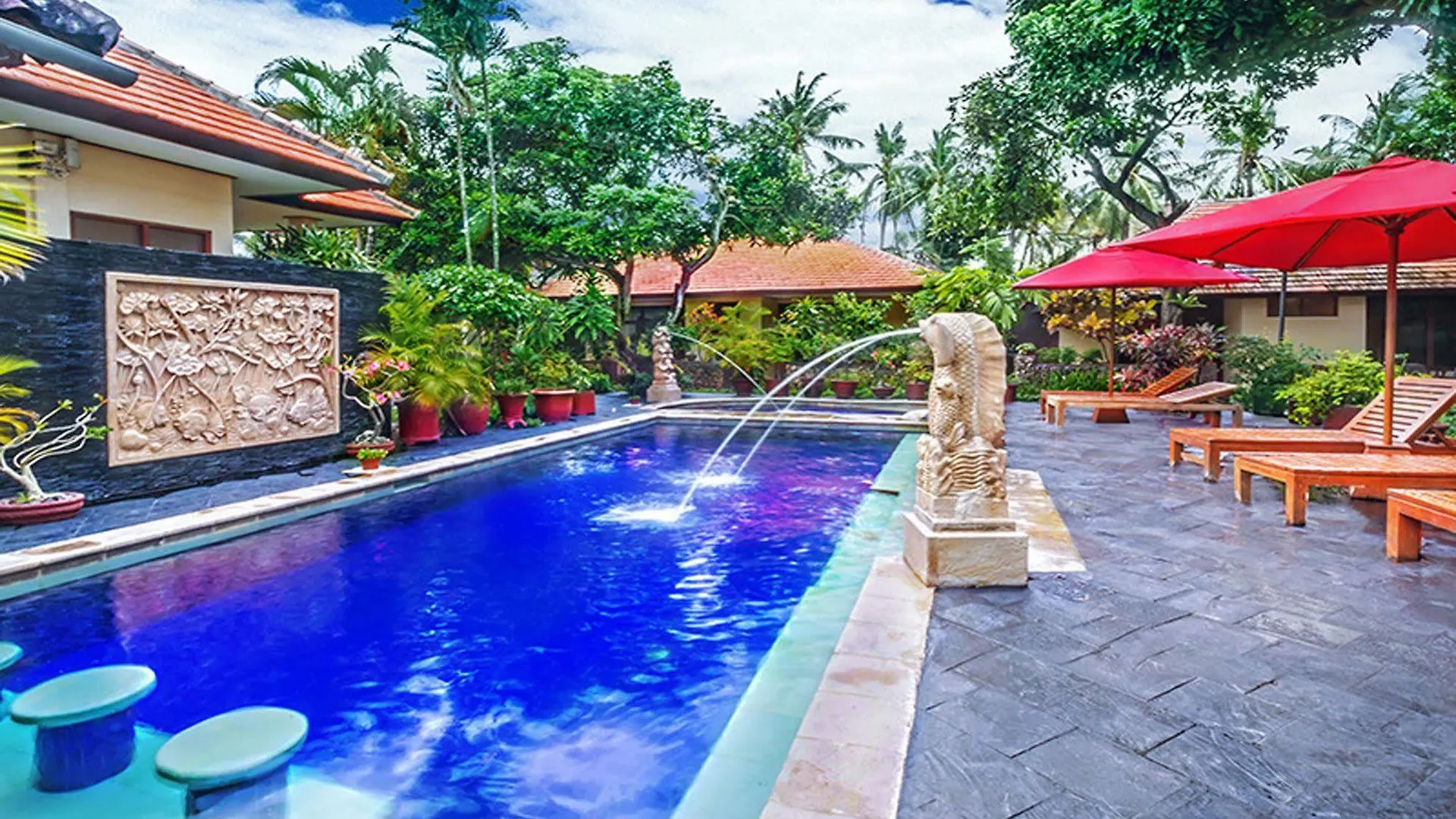 Yulia Beach Inn Kuta Kuta